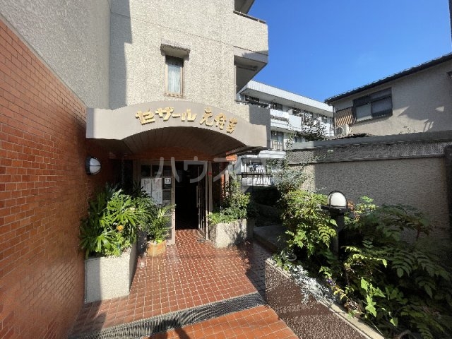 21/24 エントランス