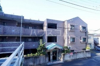 17/25 エントランス