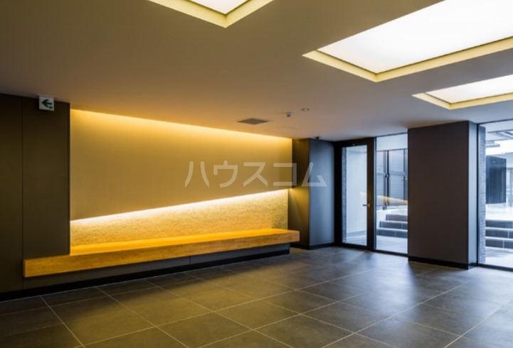 14/25 エントランス