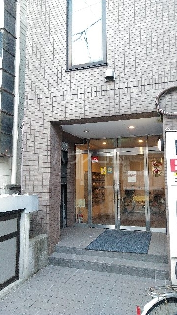 21/29 エントランス