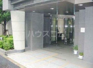 17/27 エントランス