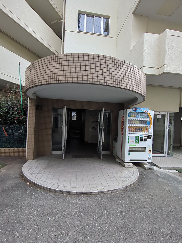 2/8 エントランス