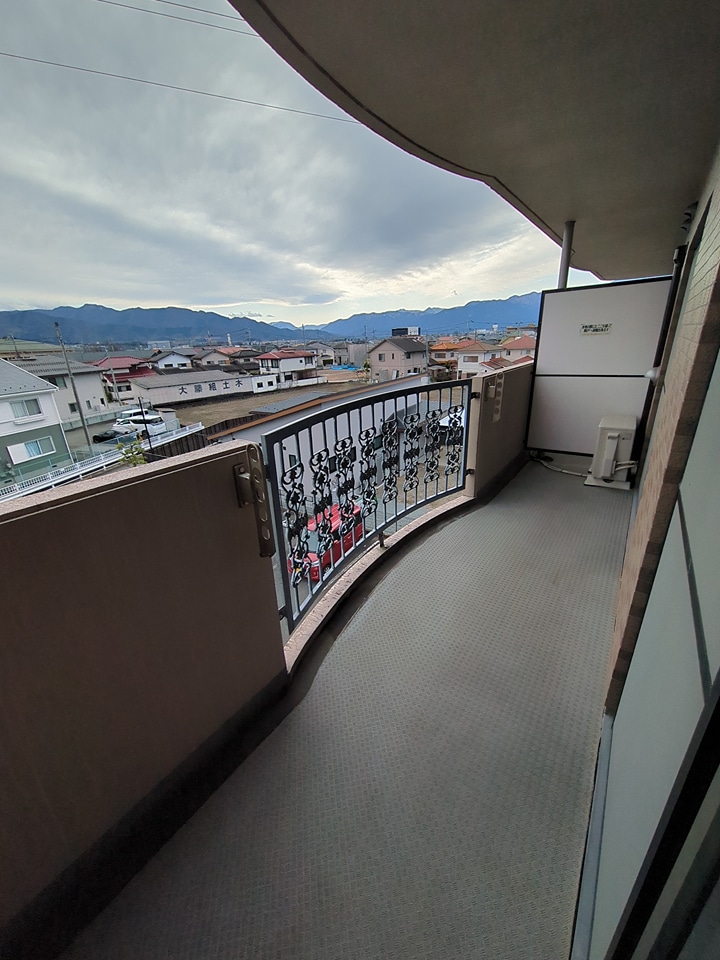 18/24 バルコニー