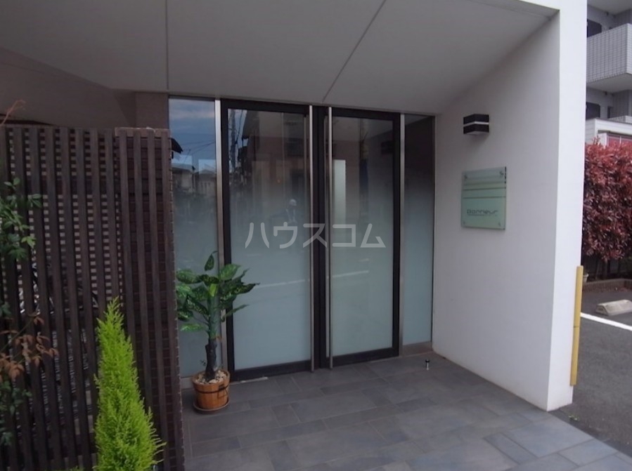 2/2 エントランス