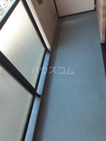 16/27 バルコニー