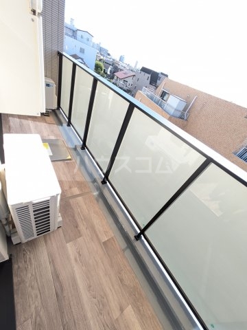 13/21 バルコニー