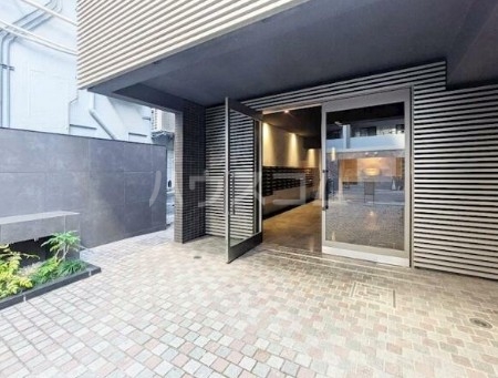 15/25 エントランス