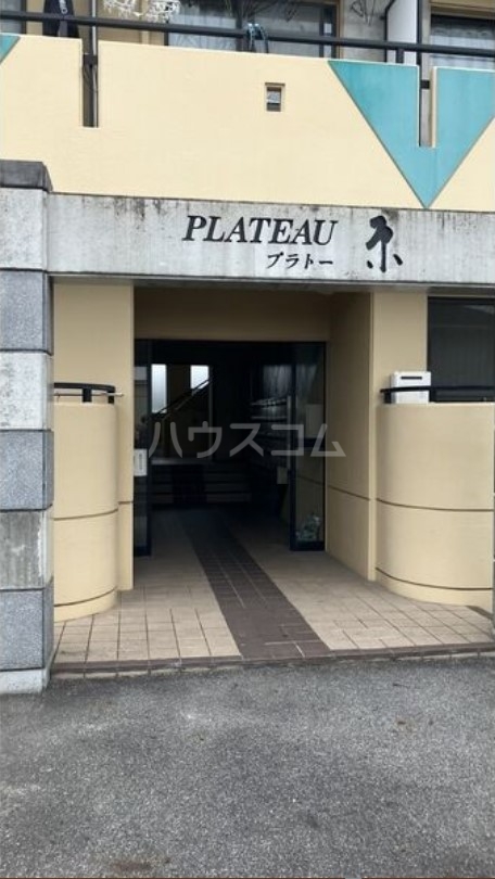 17/27 エントランス