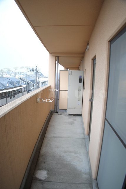 18/25 バルコニー