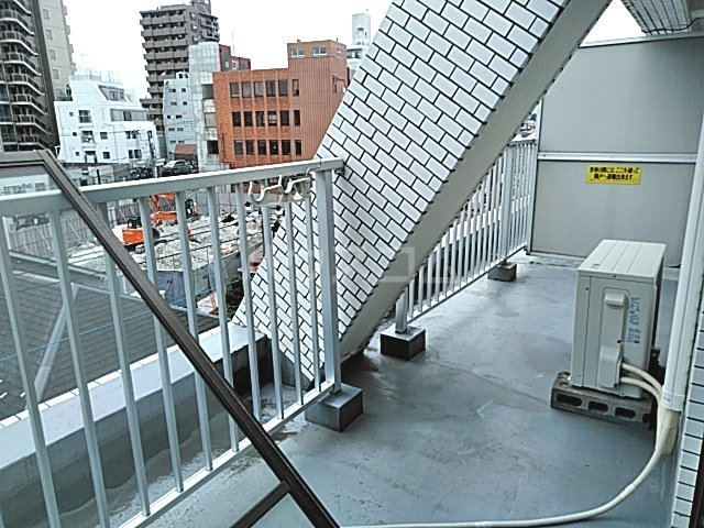 19/30 バルコニー