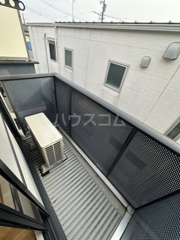 13/23 バルコニー