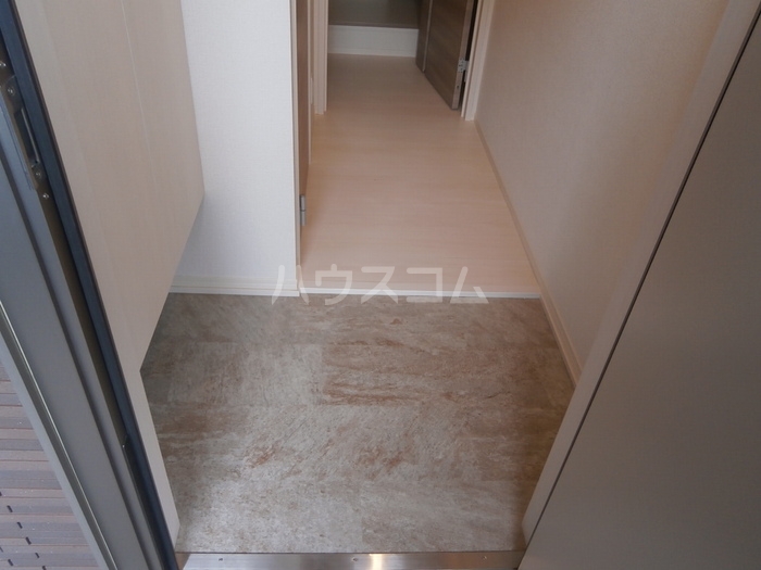 14/30 玄関