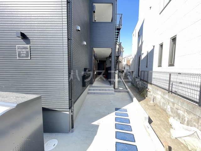 17/25 エントランス