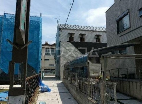 15/16 エントランス