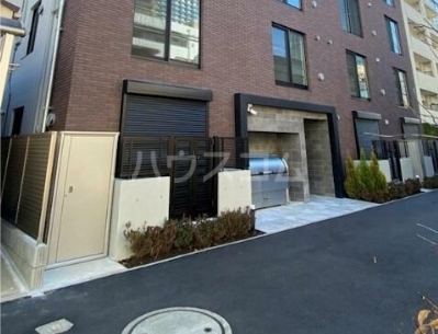 14/15 エントランス