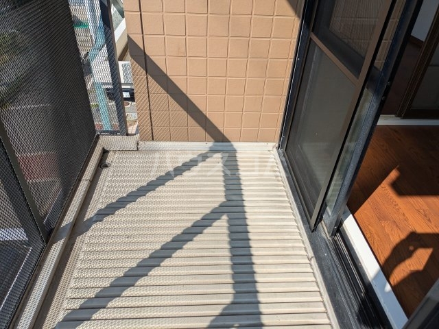 16/22 バルコニー