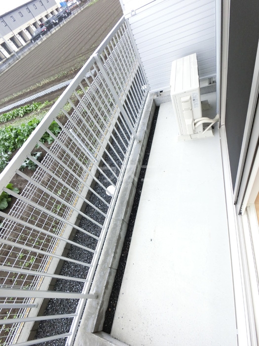 13/20 バルコニー