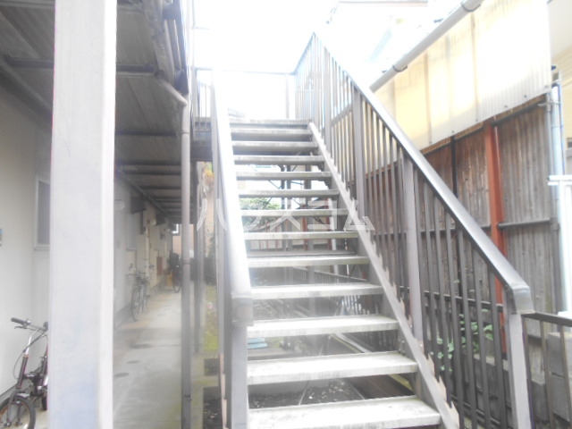 15/25 エントランス