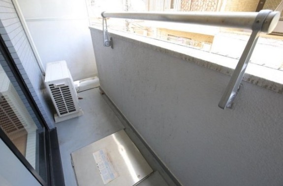 18/25 バルコニー
