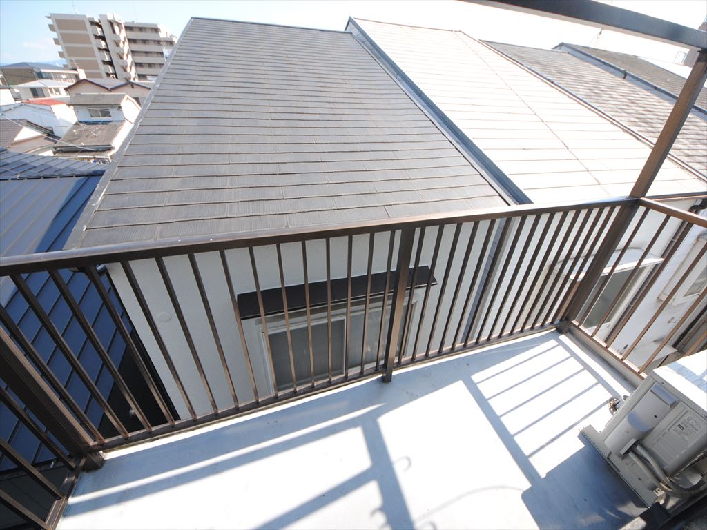 25/30 バルコニー