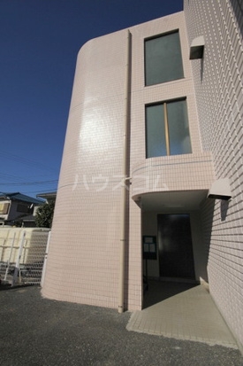 18/29 エントランス