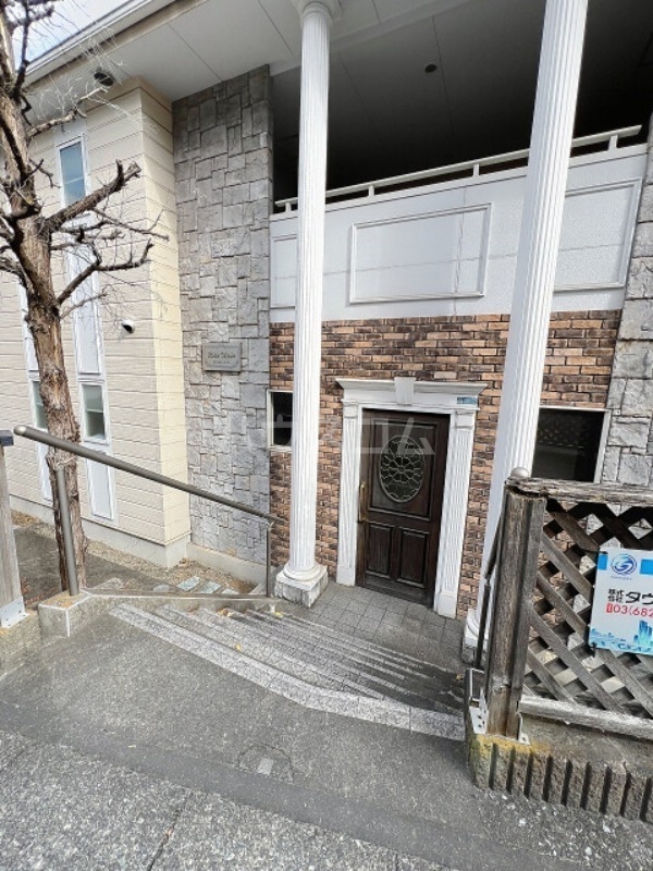 22/29 エントランス