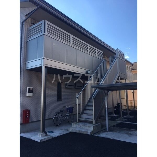 14/22 エントランス