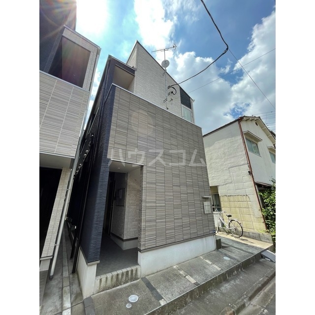 29/30 エントランス