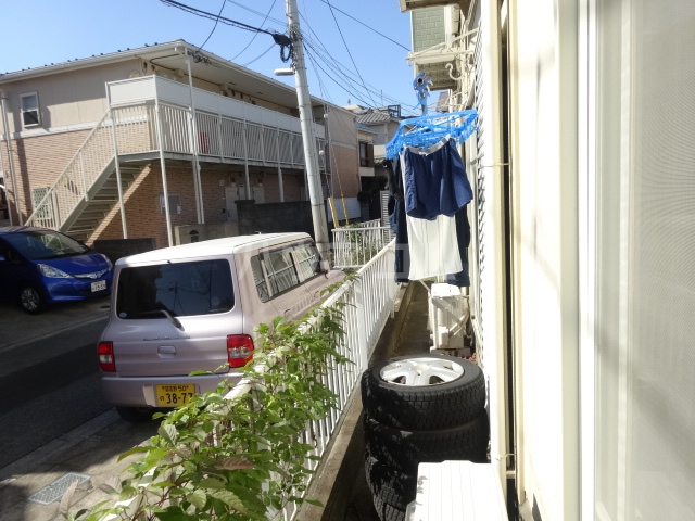 13/17 エントランス