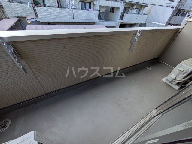 21/30 バルコニー