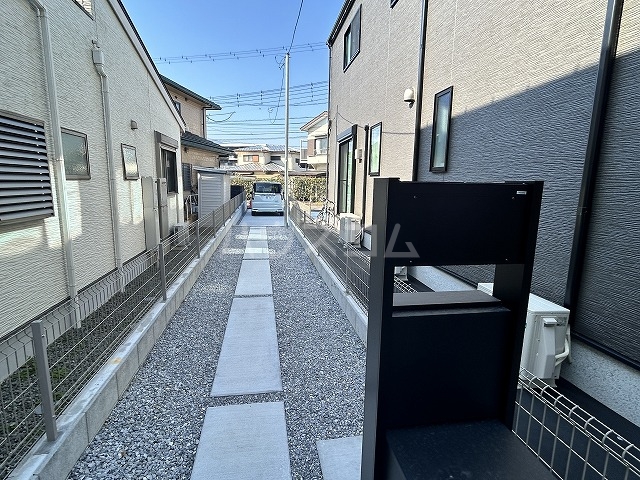 28/30 エントランス