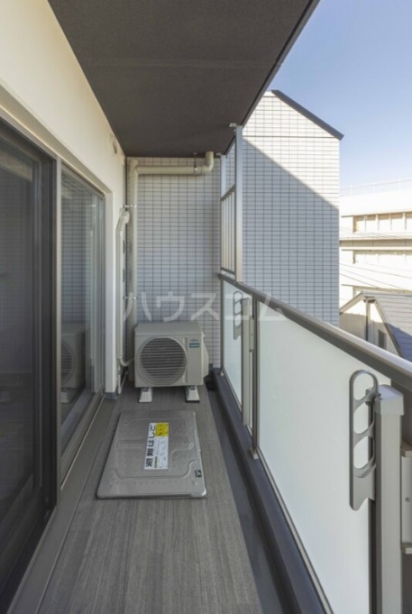 15/28 バルコニー