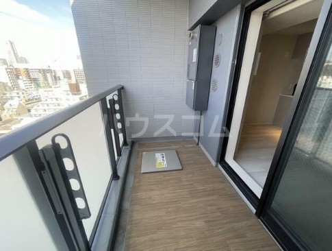 13/23 バルコニー