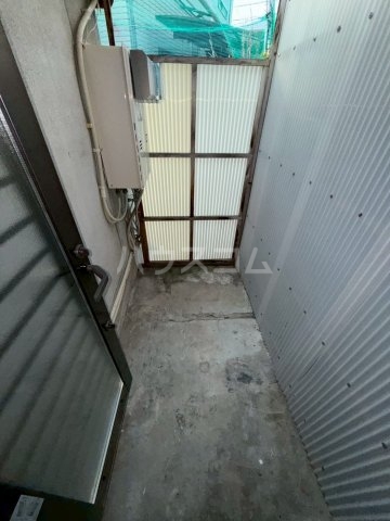 16/25 バルコニー