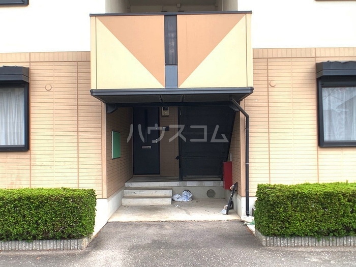 20/29 エントランス