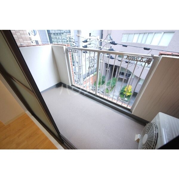 13/30 バルコニー