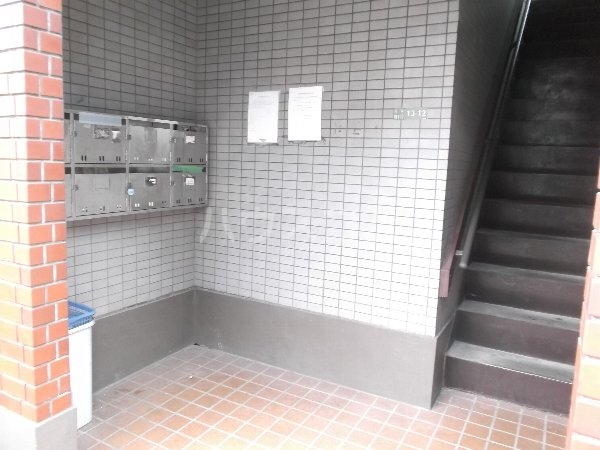 21/26 エントランス