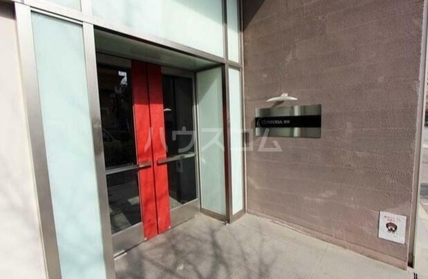 13/17 エントランス