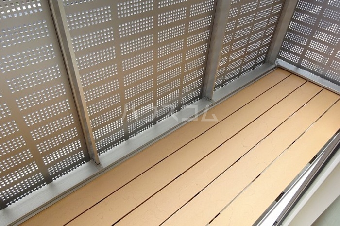 17/22 エントランス