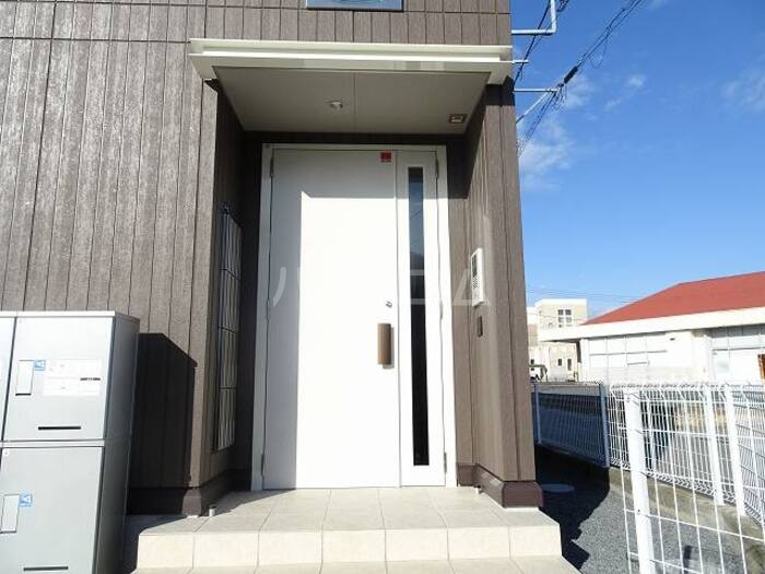 14/17 エントランス