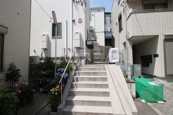 14/21 エントランス