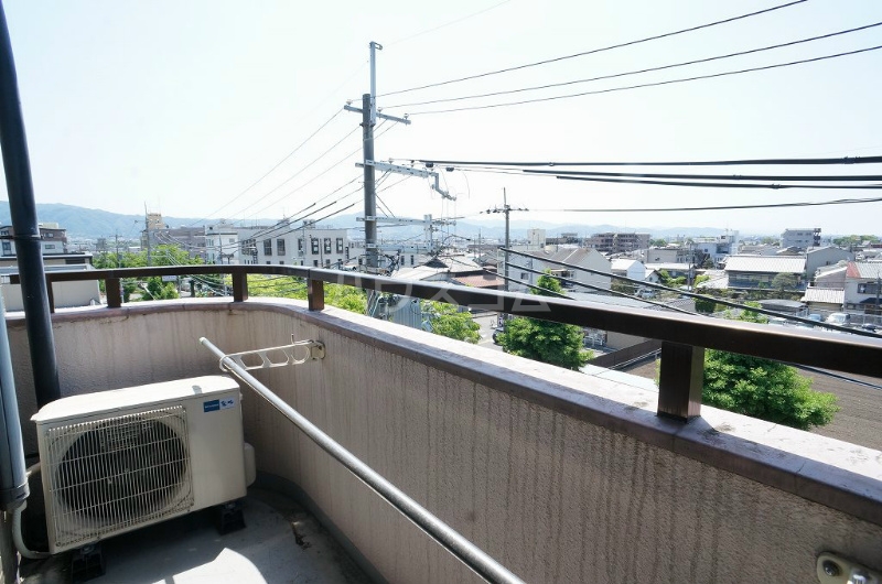 13/16 バルコニー