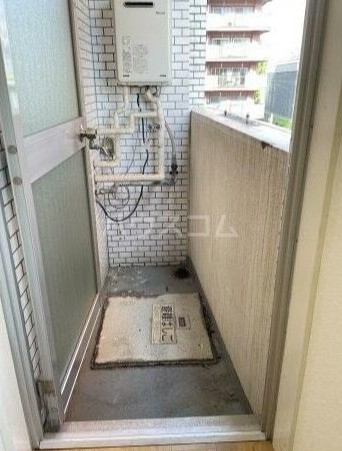 13/19 バルコニー