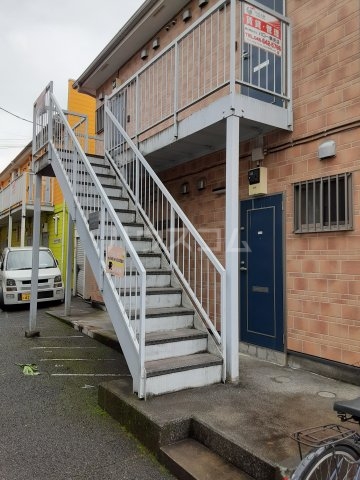 26/30 エントランス