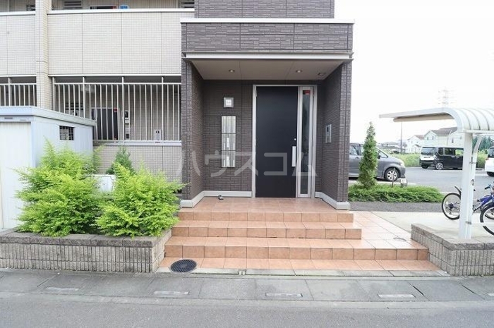 20/30 エントランス