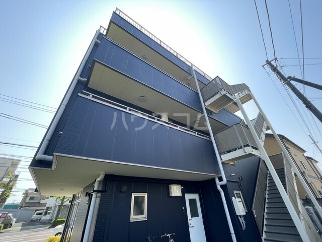 17/27 エントランス