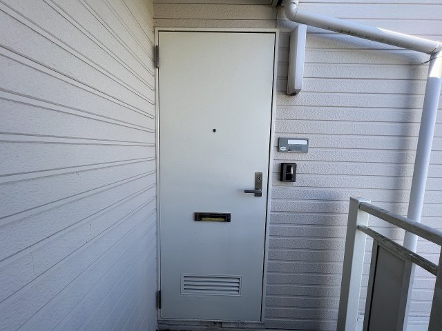 24/30 エントランス