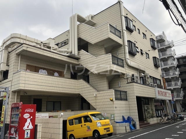 2/5 エントランス