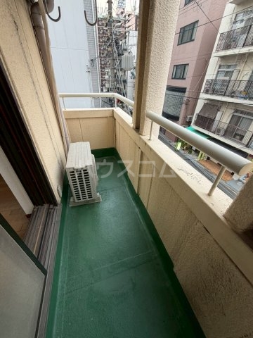 20/30 バルコニー