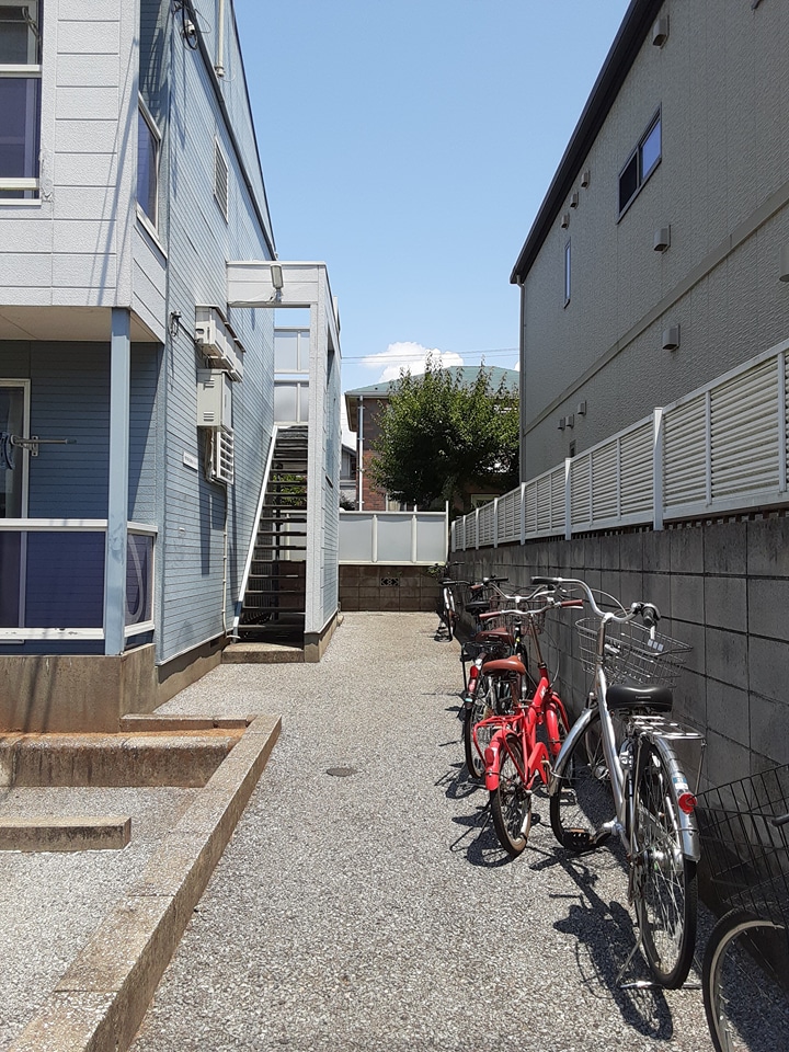 22/29 エントランス